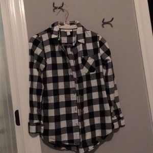 Cute girl’s black and white flannel shirt